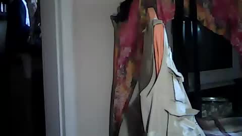 taylor3made online show from April 19, 8:15 am