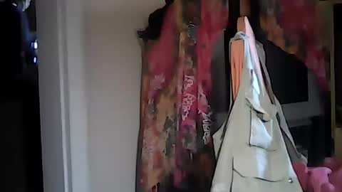 taylor3made online show from April 22, 10:11 am