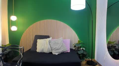 Taylor Bennet online show from December 21, 12:22 pm