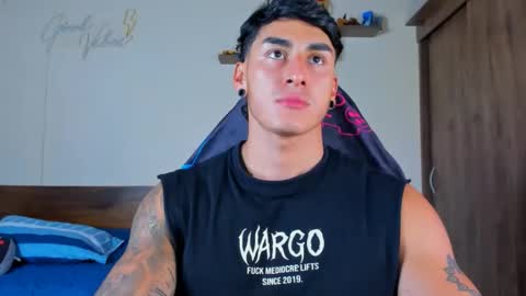 taylor_mclane1 online show from April 17, 5:37 pm