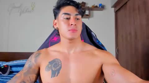 taylor_mclane1 online show from December 2, 4:16 pm