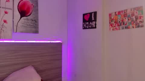 Taylor  online show from February 25, 12:31 pm