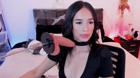 Taylor online show from October 27, 9:15 pm