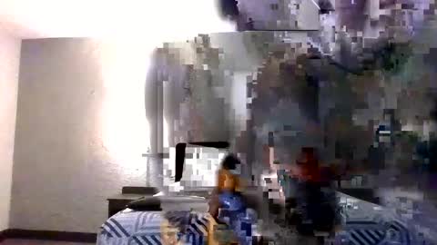 Taylor Riot online show from December 3, 10:10 pm