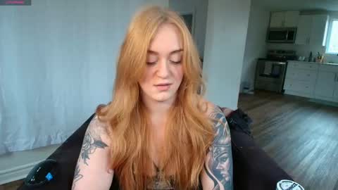 Taylor Tait online show from November 3, 6:53 pm