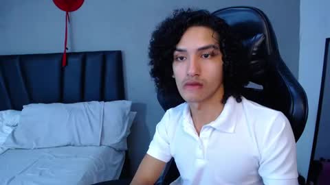 Tayron online show from January 31, 9:56 pm