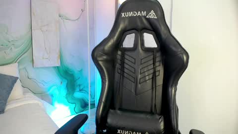 Sofia online show from March 29, 8:10 pm