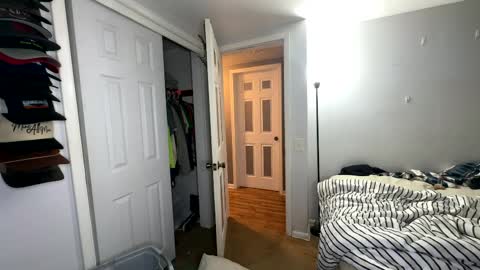 TayKyle online show from March 1, 6:06 am