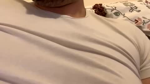 Tbest1986 online show from February 9, 10:45 pm