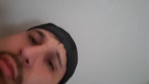 Snapshot of tboy833 chatting on March 11, 4:51 pm Luis online show from March 11, 4:51 pm