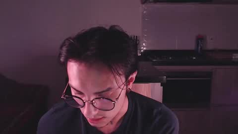 Teo independent model online show from March 1, 4:47 am