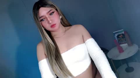 Snapshot of te_amo28 chatting on March 7, 9:59 pm ellaine online show from March 7, 9:59 pm