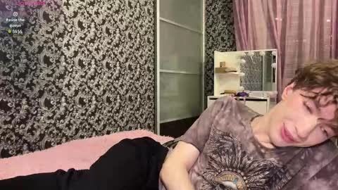 Alice     online show from March 1, 7:40 pm