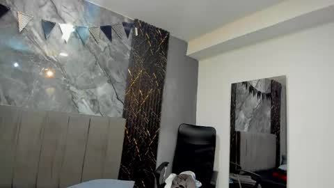 Tedy online show from April 18, 7:07 pm