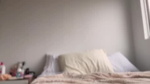 Amy No penetration Virgiin giirl online show from November 7, 12:07 pm