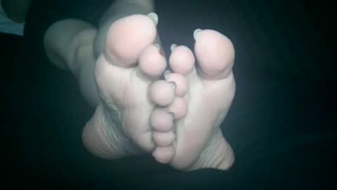 Viv West online show from December 4, 5:07 am