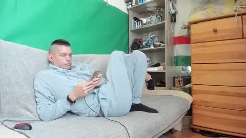 Virg Lszl online show from October 31, 11:21 am