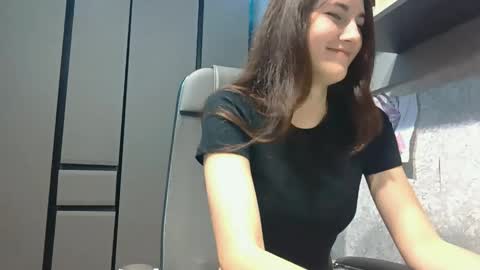 Snapshot of tempiebunting chatting on October 9, 6:30 am Alice online show from October 9, 6:30 am