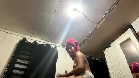 Im Dianna DONT FORGET TO FOLLOW ME   online show from February 9, 7:45 am