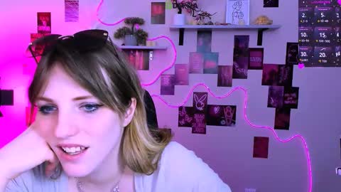 ur Louise online show from March 4, 9:50 am