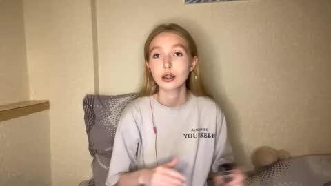 Snapshot of tequilaschlabach chatting on October 16, 3:11 pm Im Olivia online show from October 16, 3:11 pm