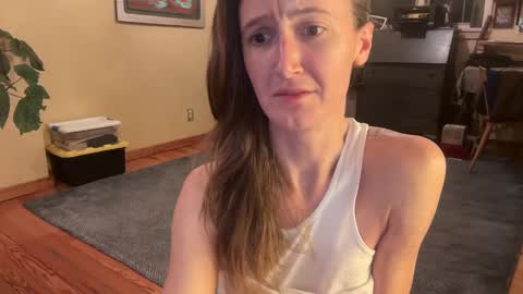 Snapshot of terraworship chatting on February 8, 12:38 am Terra Worship Findomme online show from February 8, 12:38 am