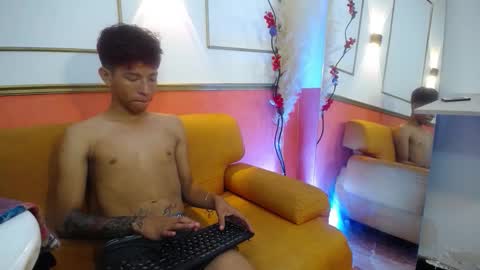 tessachains online show from October 27, 4:01 am