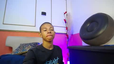 tessachains online show from November 24, 1:37 am