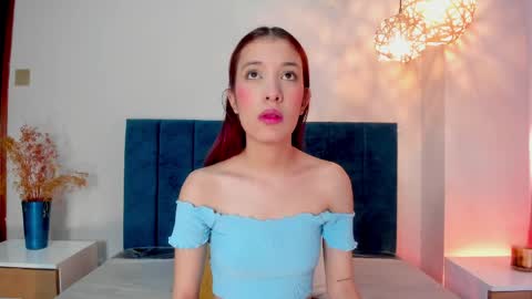 Tessamonroee online show from April 6, 6:53 pm