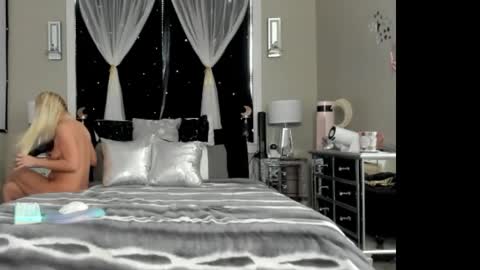 peachy online show from December 21, 6:25 pm