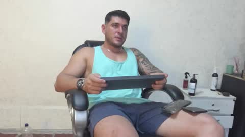 Snapshot of teylor_creed chatting on January 22, 5:59 pm teylor creed online show from January 22, 5:59 pm