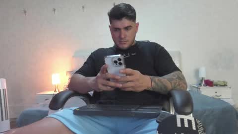Snapshot of teylor_creed chatting on March 2, 5:14 pm teylor creed online show from March 2, 5:14 pm