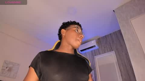 teylor_lovee online show from March 22, 8:24 pm