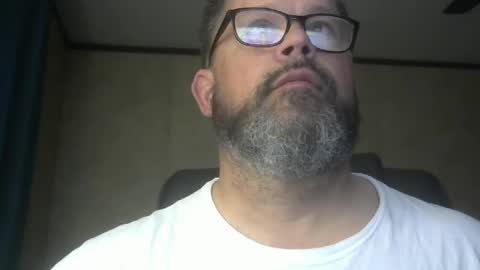 Snapshot of tgchkn86 chatting on March 8, 10:32 am tgchkn86 online show from March 8, 10:32 am