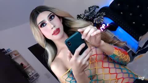 Itsme tgirlAdele online show from March 5, 9:37 pm