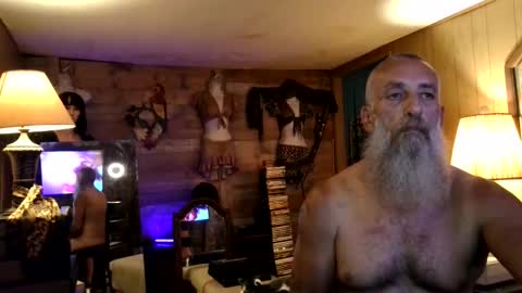 tha Commander69 online show from April 26, 7:33 pm