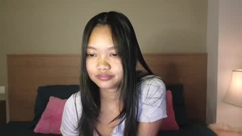 AbbieThai  online show from March 17, 1:49 pm