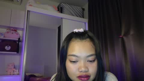 Snapshot of thailand4you chatting on January 8, 4:22 pm AbbieThai  online show from January 8, 4:22 pm