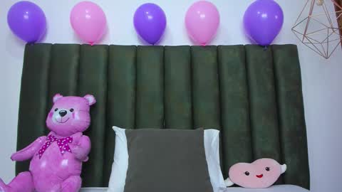 Snapshot of thailycherry chatting on October 14, 8:01 pm Thaily online show from October 14, 8:01 pm