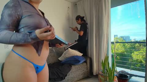 T H A I S  online show from April 11, 10:36 pm