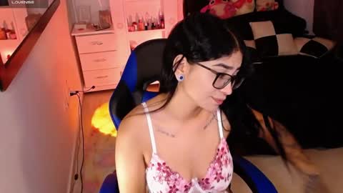 Snapshot of thalia_066 chatting on September 20, 5:49 pm thalia online show from September 20, 5:49 pm