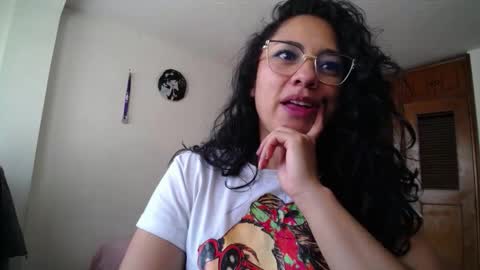 Snapshot of thaliacooper chatting on September 11, 6:31 pm online show from September 11, 6:31 pm