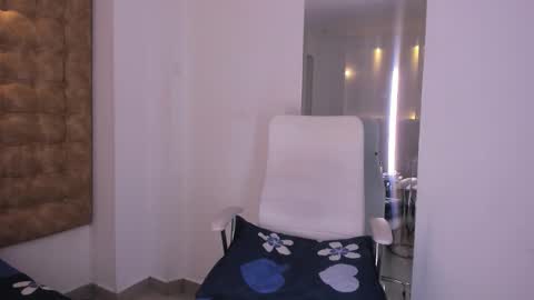 thaliaocean online show from October 12, 6:21 pm