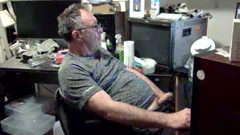 Snapshot of thang5545 chatting on September 24, 1:29 pm thang5545 online show from September 24, 1:29 pm