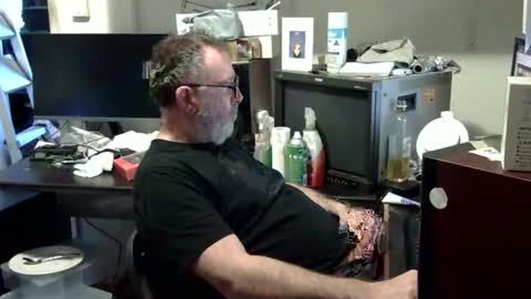 Snapshot of thang5545 chatting on September 21, 2:15 am thang5545 online show from September 21, 2:15 am