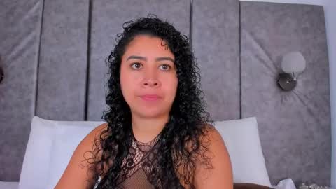 thara webstter online show from December 20, 12:45 pm