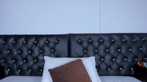 thara webstter online show from October 21, 12:10 pm