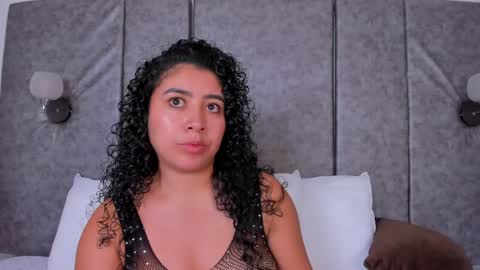 thara webstter online show from April 1, 1:41 pm