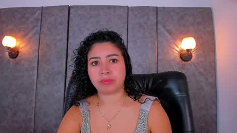 thara webstter online show from July 1, 11:52 am