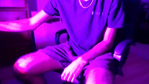 thatbig_tallguy2 online show from August 7, 5:49 am